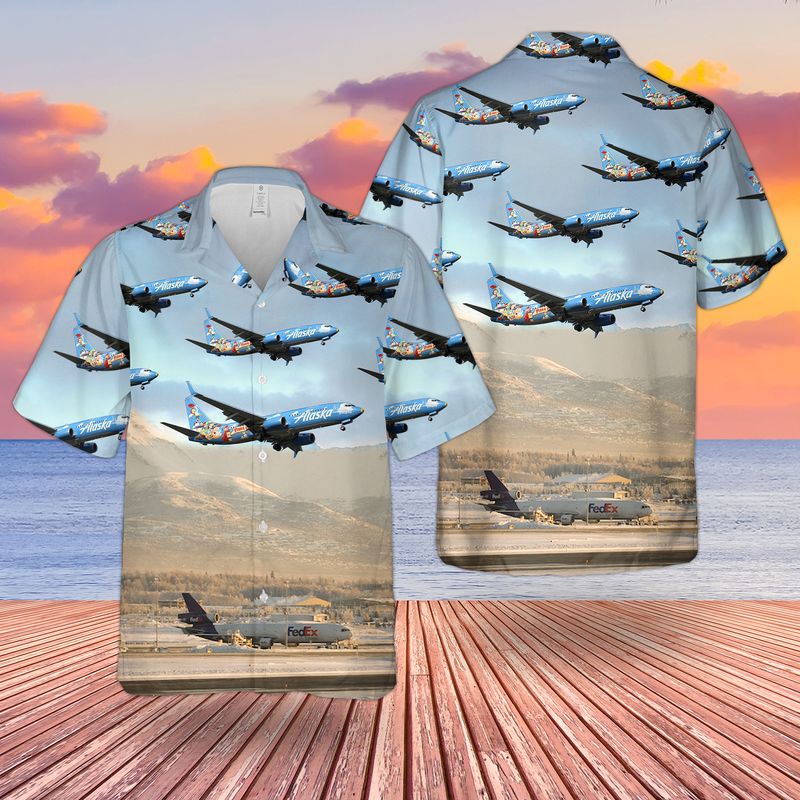 Alaska airlines boeing 737-890 at ted stevens anchorage international airport hawaiian shirt – LIMITED EDITION