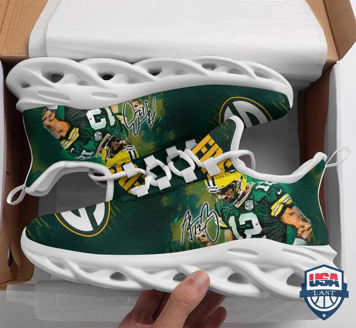 Aaron-Rodgers-Green-Bay-Packers-Max-Soul-Shoes-1.jpg
