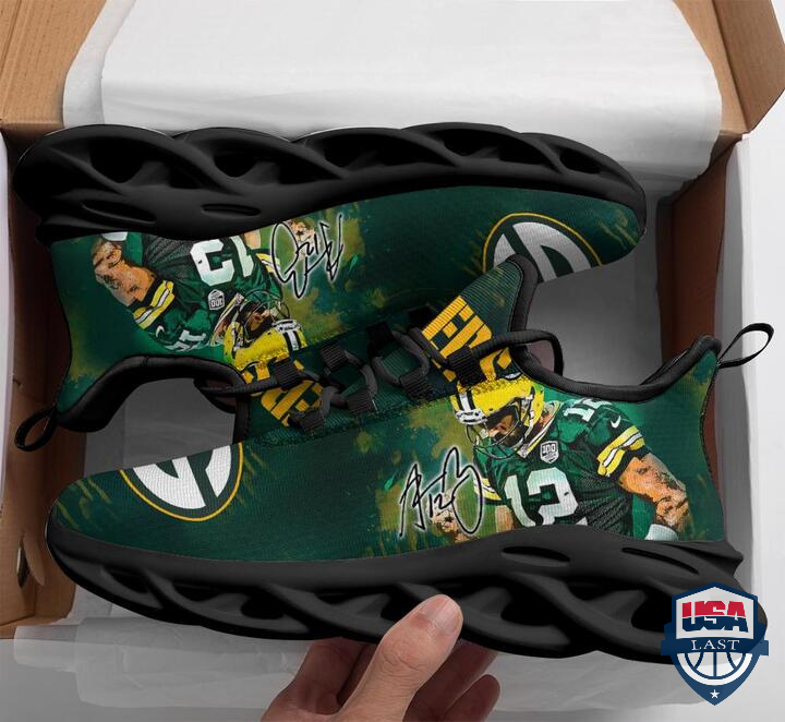 Aaron-Rodgers-Green-Bay-Packers-Max-Soul-Shoes.jpg