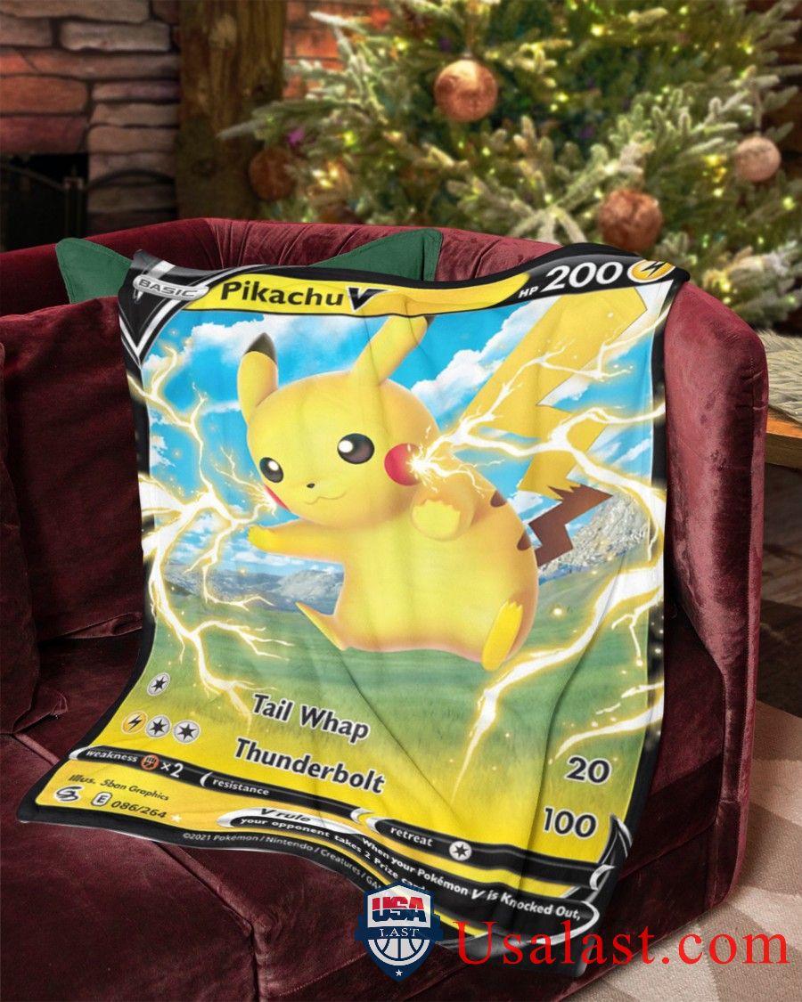 Pokemon-Pikachu-V-Fusion-Strike-Blanket-1.jpg