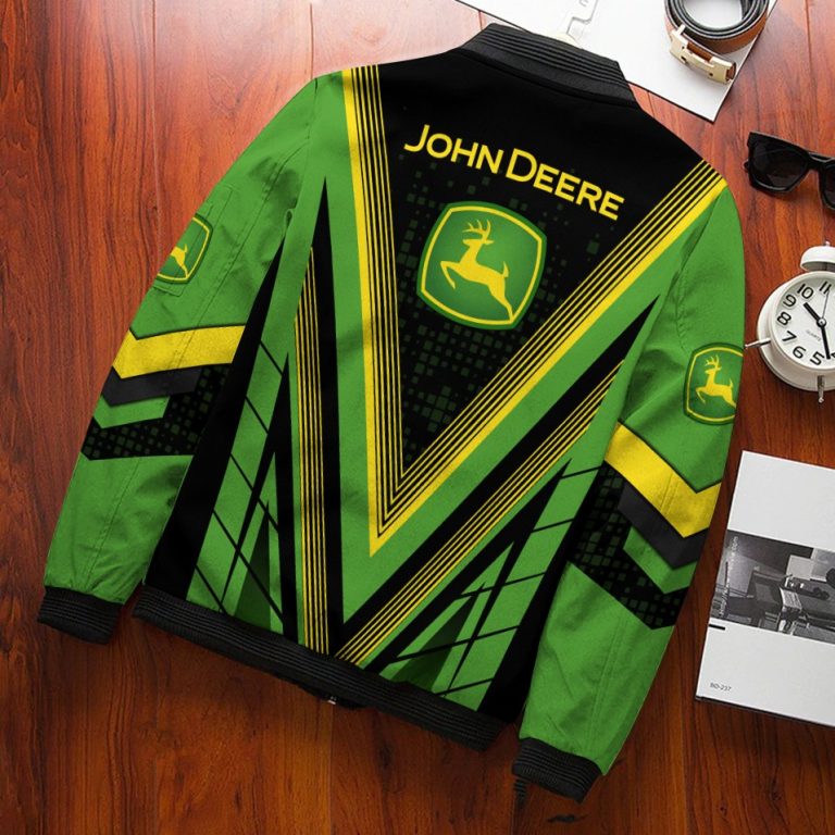 OYE1D5SU-T250122-159xxxJohn-Deere-Bomber-Jacket-14-1.jpg