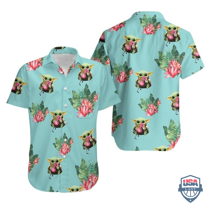 ezty2gG3-T080122-178xxxBaby-Yoda-Hugging-Flamingos-Lotuses-On-Teal-Hawaiian-Shirt-2.jpg