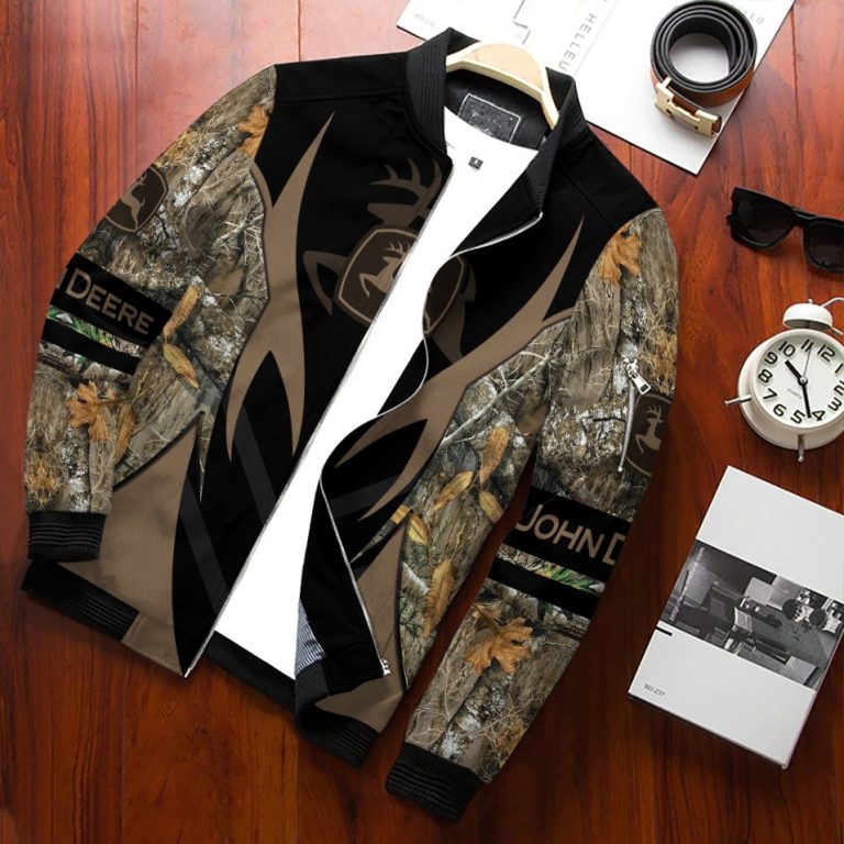 rNlH6zyU-T250122-144xxxJohn-Deere-Realtree-Camo-Bomber-Jacket-2.jpg