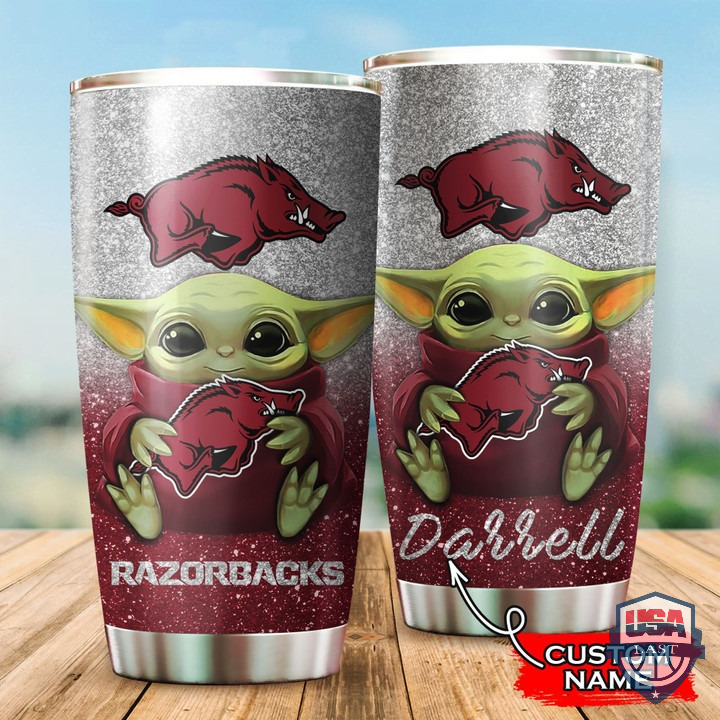 Personalized NCAA Arkansas Razorbacks Baby Yoda Tumbler