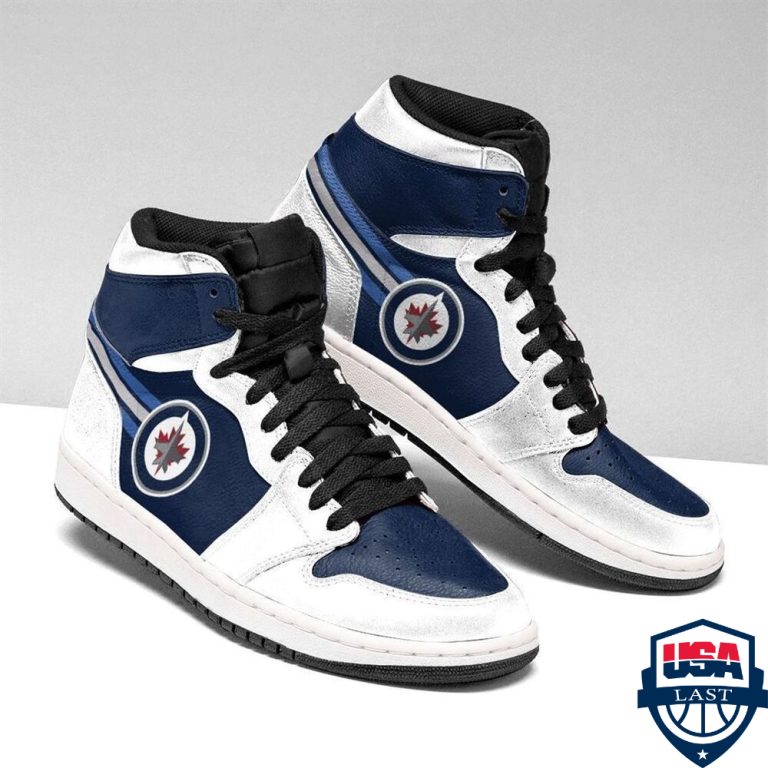 4TqWmTkB-TH260322-51xxxWinnipeg-Jets-NHL-Air-Jordan-High-Top-Sneaker-Shoes1.jpg