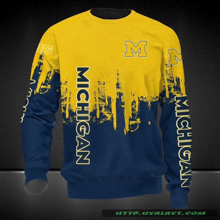 AbrV60bw-T050322-052xxxMichigan-Football-NCAA-3D-Hoodie-T-Shirt-1.jpg