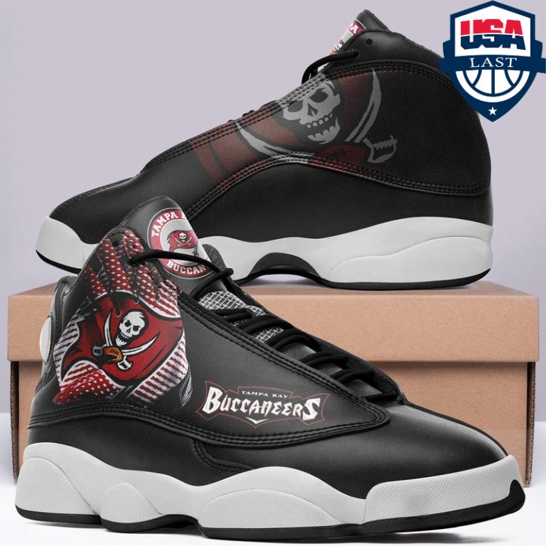 BU8815Ng-TH110322-14xxxTampa-Bay-Buccaneers-NFL-ver-2-Air-Jordan-13-sneaker.jpg