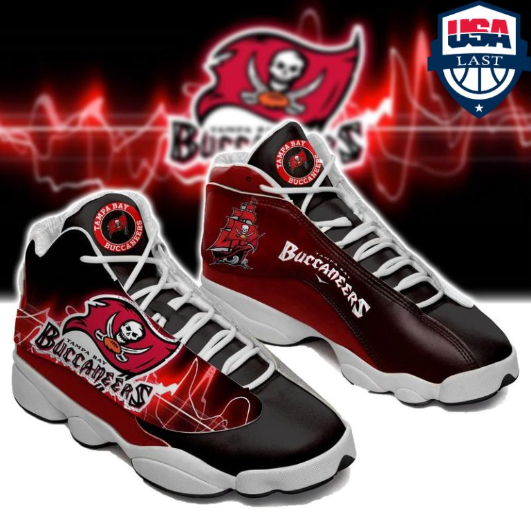 HJvoJSNc-TH110322-19xxxTampa-Bay-Buccaneers-NFL-ver-7-Air-Jordan-13-sneaker.jpg