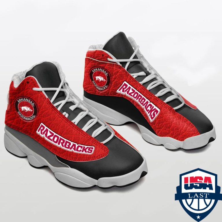 L9TZaYSM-TH210322-29xxxArkansas-Razorbacks-NCAA-Air-Jordan-13-sneaker3.jpg