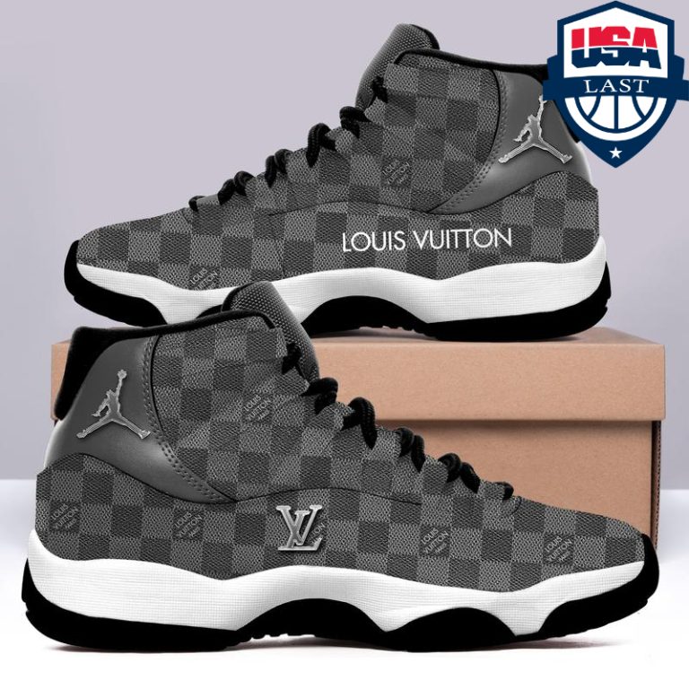 R6sY8Oec-TH100322-23xxxLouis-Vuitton-ver-2-Air-Jordan-11-sneaker1.jpg