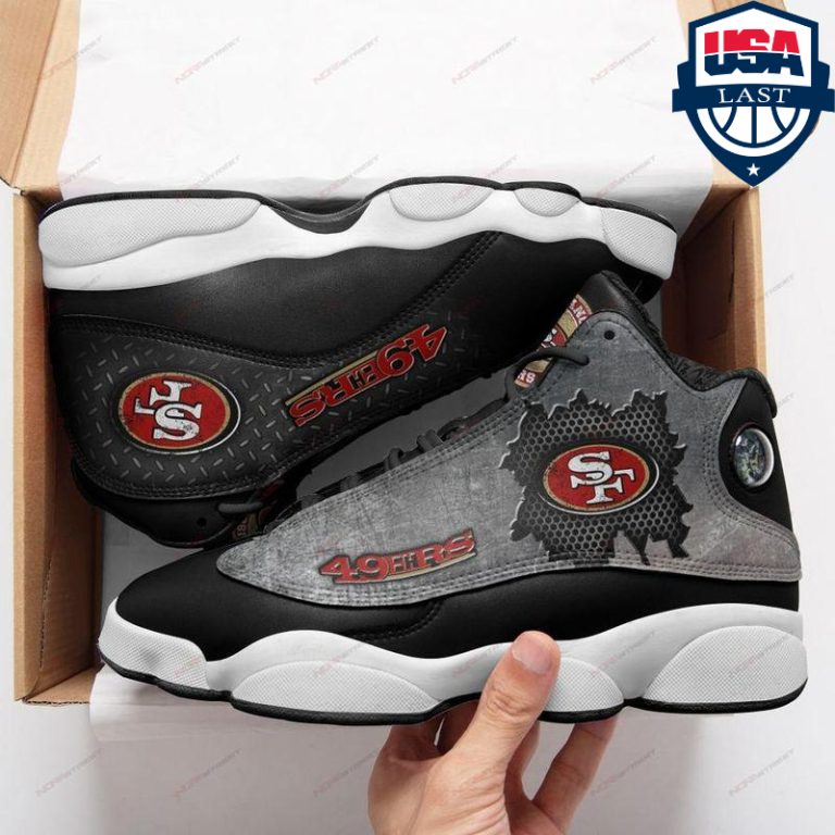 bqBZLQI6-TH110322-44xxxSan-Francisco-49ers-NFL-ver-6-Air-Jordan-13-sneaker.jpg