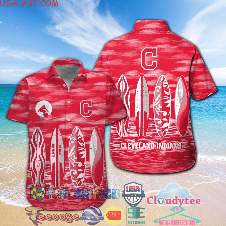 4Uv2OZdt-TH260422-26xxxCleveland-Indians-MLB-Surfboard-Hawaiian-Shirt3.jpg