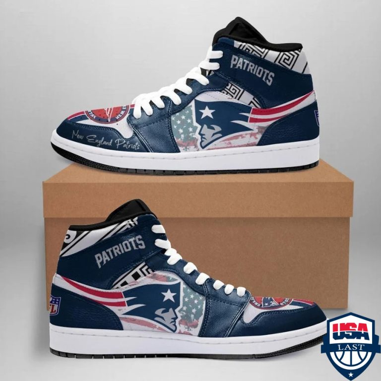 51juyScr-TH050422-49xxxNew-England-Patriots-NFL-ver-2-Air-Jordan-High-Top-Sneaker-Shoes.jpg