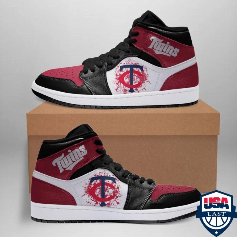 6oww5OD2-TH090422-59xxxMinnesota-Twins-MLB-ver-1-Air-Jordan-High-Top-Sneaker-Shoes1.jpg