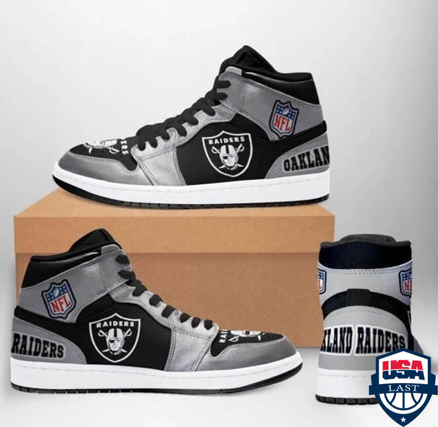 9mVH0TNF-TH070422-43xxxLas-Vegas-Raiders-NFL-ver-3-Air-Jordan-High-Top-Sneaker-Shoes3.jpg