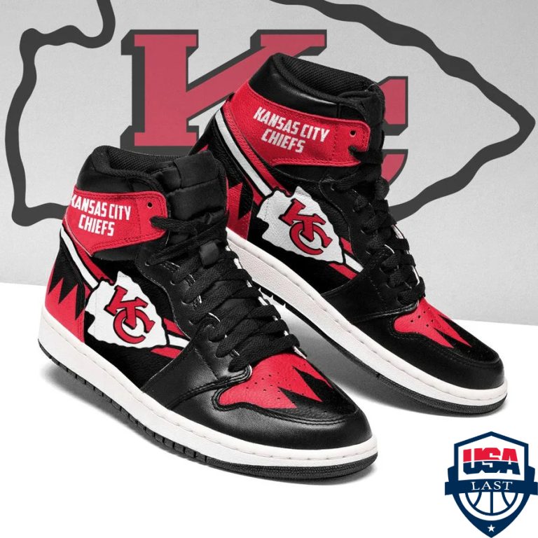 Kvef5aV9-TH120422-23xxxKansas-City-Chiefs-NFL-ver-2-Air-Jordan-High-Top-Sneaker-Shoes2.jpg