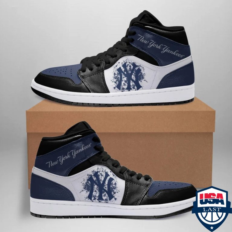 LACkBY6y-TH090422-46xxxNew-York-Yankees-MLB-ver-2-Air-Jordan-High-Top-Sneaker-Shoes2.jpg