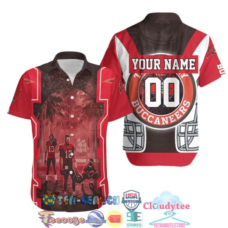 N9j3vcDy-TH210422-51xxxPersonalized-Tampa-Bay-Buccaneers-NFL-Tom-Brady-And-Teammate-Hawaiian-Shirt1.jpg