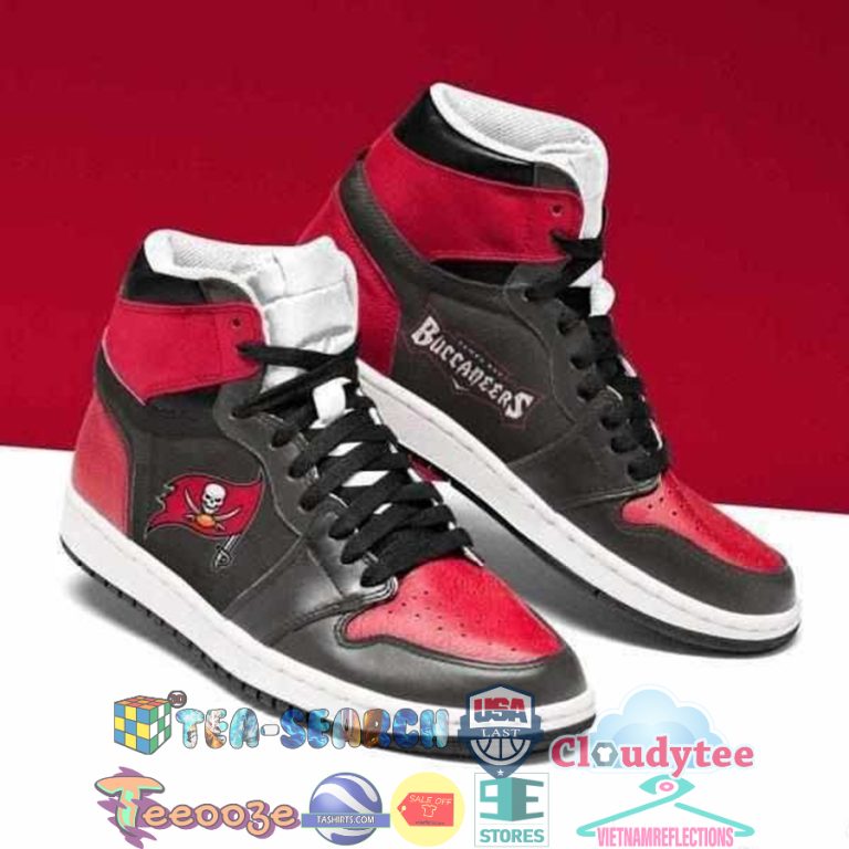 VfKhtlgg-TH160422-11xxxTampa-Bay-Buccaneers-NFL-ver-6-Air-Jordan-High-Top-Sneaker-Shoes2.jpg