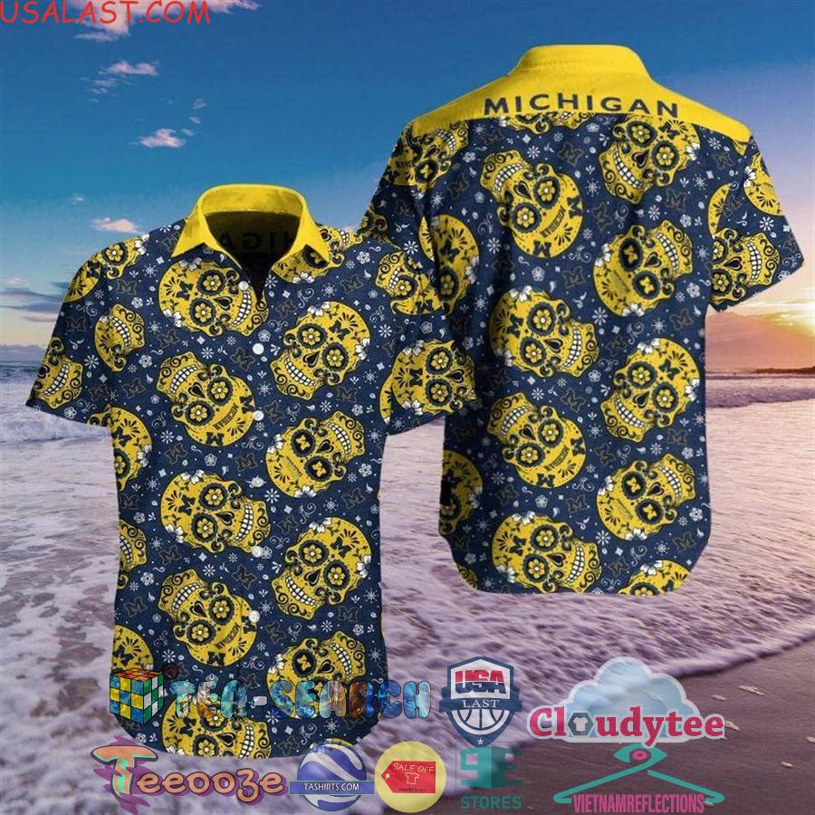 XdtbI0WK-TH260422-01xxxMichigan-Wolverines-NCAA-Skull-Hawaiian-Shirt3.jpg