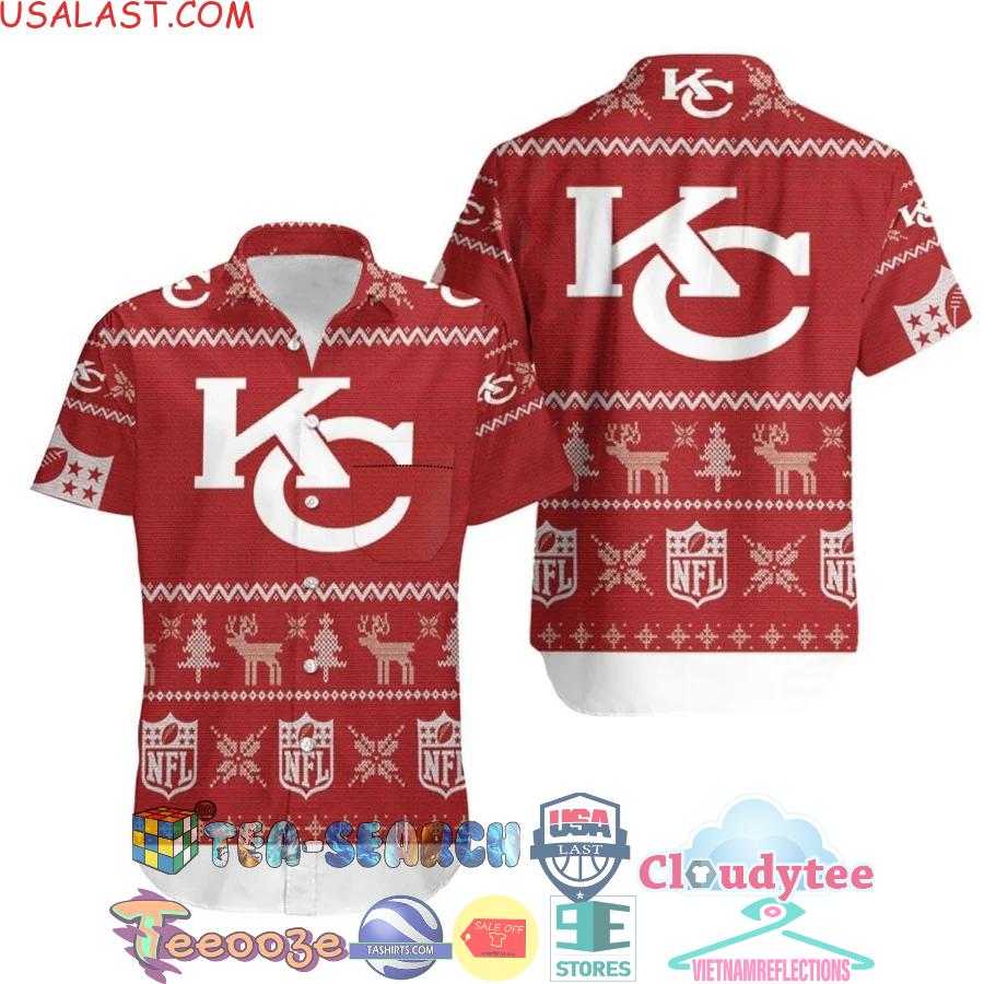 e1JLHBAX-TH230422-16xxxKansas-City-Chiefs-NFL-Christmas-Hawaiian-Shirt3.jpg