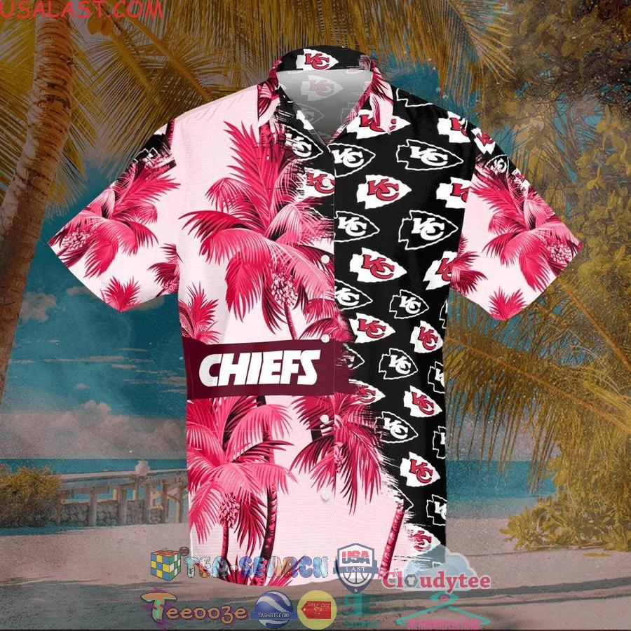 Kansas City Chiefs NFL Team Palm Tree All Over Print Hawaiian Shirt