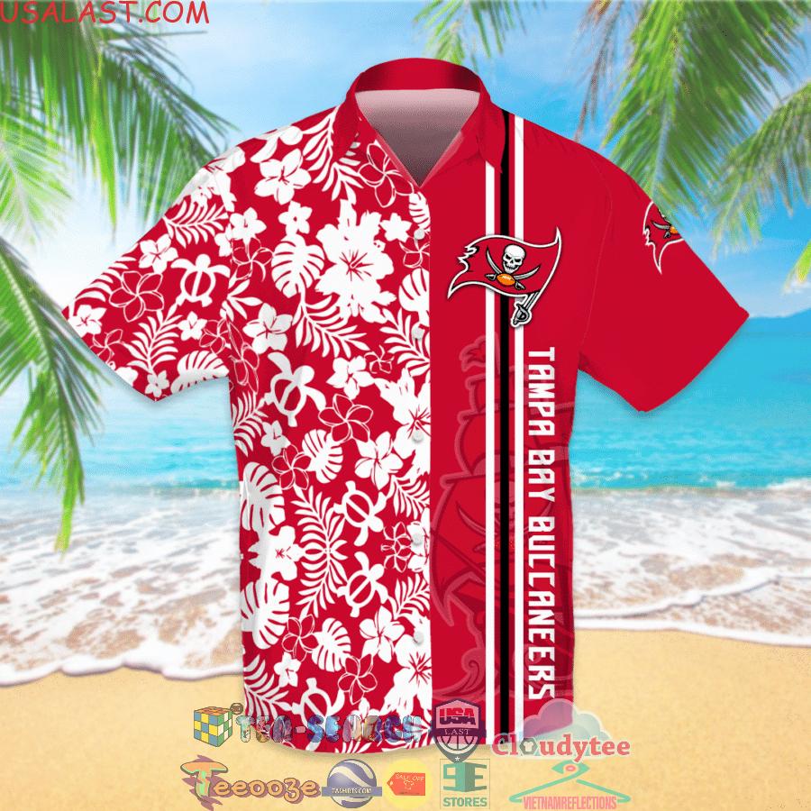 Tampa Bay Buccaneers NFL Team Tropical All Over Print Hawaiian Shirt