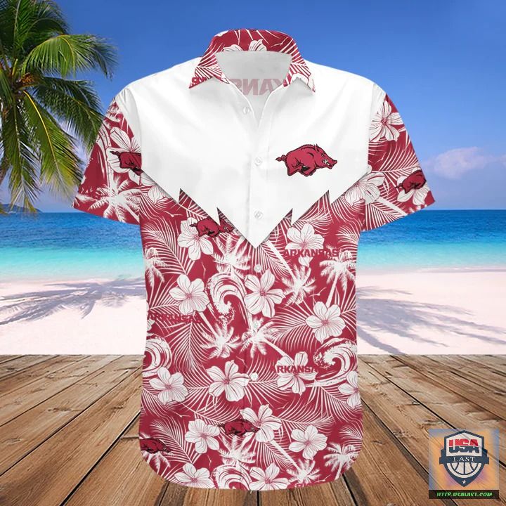 Arkansas Razorbacks NCAA Tropical Seamless Hawaiian Shirt