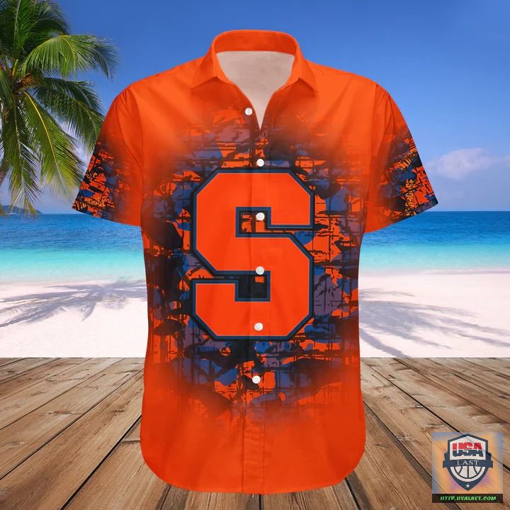 wU5duj56-T180622-58xxxSyracuse-Orange-Camouflage-Vintage-Hawaiian-Shirt-1.jpg