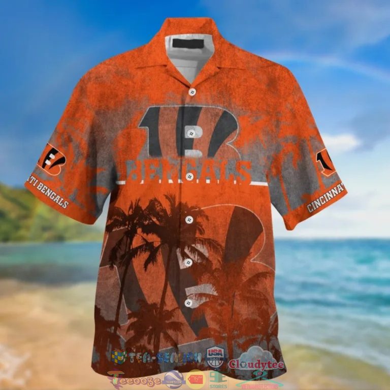 2LDRiN2D-TH030722-37xxxCincinnati-Bengals-NFL-Palm-Tree-Hawaiian-Shirt2.jpg