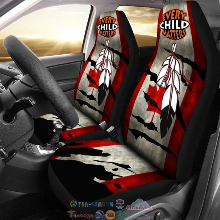 9Rdn8Lwj-TH160722-07xxxEvery-Child-Matters-Car-Seat-Covers-Canada-Flag-Merchandise1.jpg