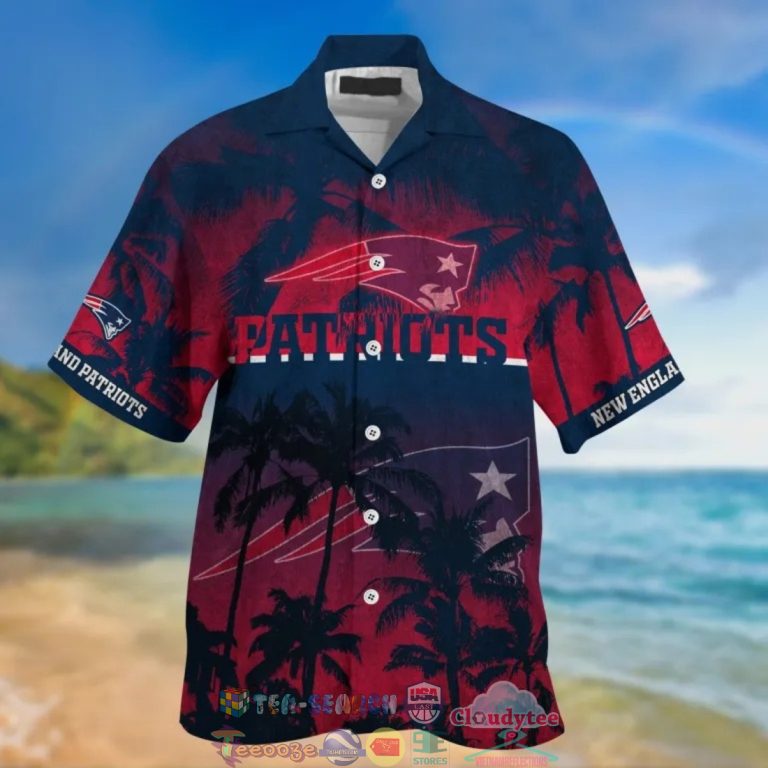 Dse9YHLE-TH030722-04xxxNew-England-Patriots-NFL-Palm-Tree-Hawaiian-Shirt2.jpg