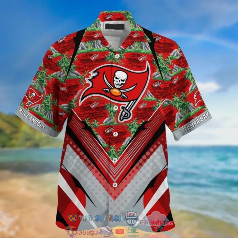 TH010722-27xxxTampa-Bay-Buccaneers-NFL-Island-Palm-Tree-Hawaiian-Shirt2.jpg