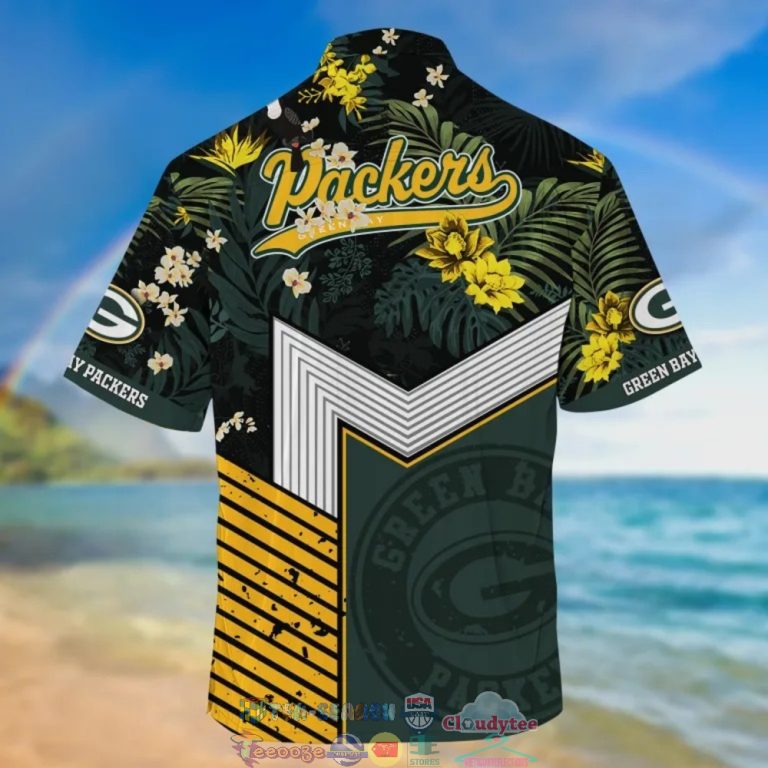 XFkhe49r-TH110722-01xxxGreen-Bay-Packers-NFL-Tropical-Hawaiian-Shirt-And-Shorts1.jpg