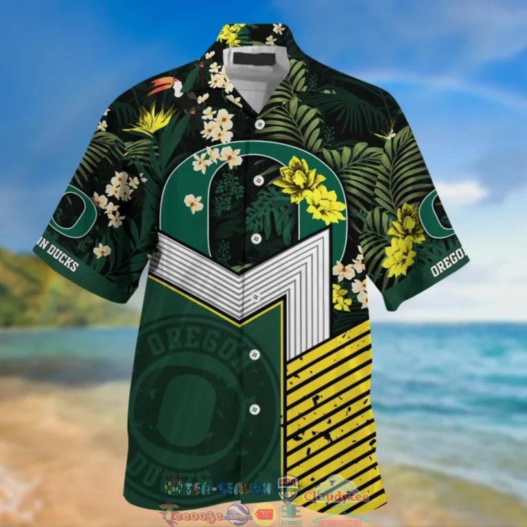 YL1A84Fc-TH110722-47xxxOregon-Ducks-NCAA-Tropical-Hawaiian-Shirt-And-Shorts2.jpg