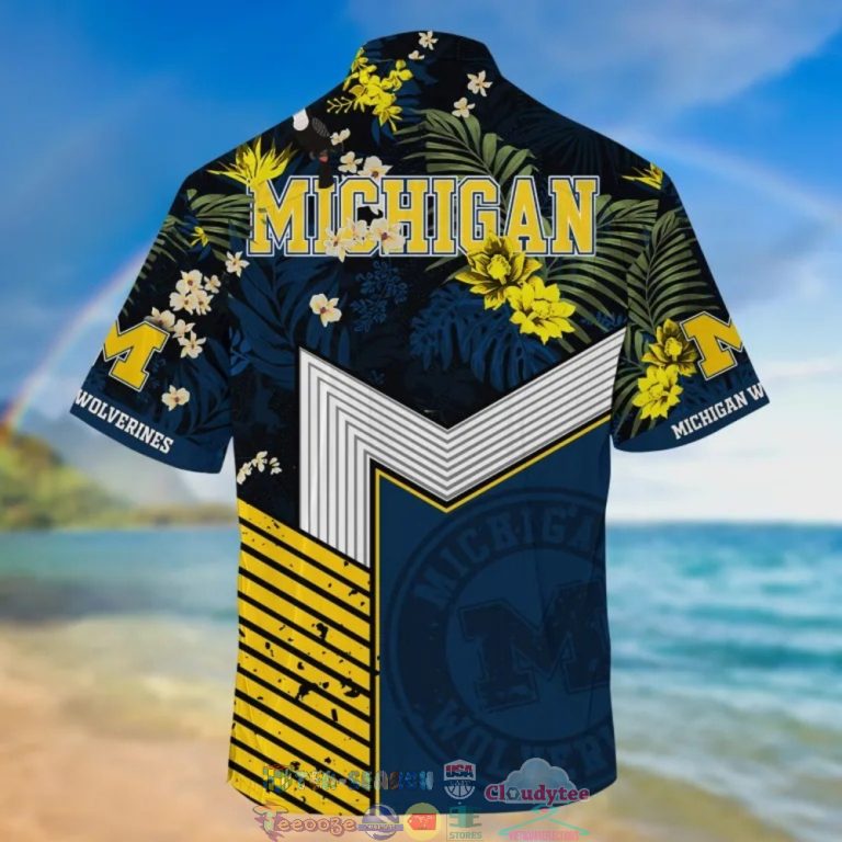ZoWxjNpR-TH110722-52xxxMichigan-Wolverines-NCAA-Tropical-Hawaiian-Shirt-And-Shorts1.jpg