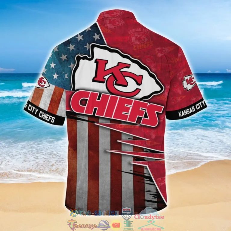 coX5094K-TH050722-40xxxKansas-City-Chiefs-NFL-American-Flag-Hawaiian-Shirt1.jpg