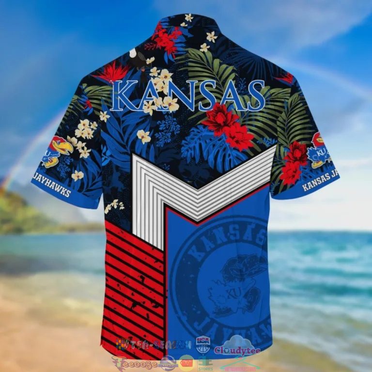 mtYLG1bk-TH110722-55xxxKansas-Jayhawks-NCAA-Tropical-Hawaiian-Shirt-And-Shorts1.jpg