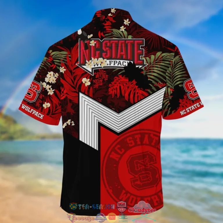 qnLYw9lO-TH110722-22xxxNC-State-Wolfpack-NCAA-Tropical-Hawaiian-Shirt-And-Shorts1.jpg
