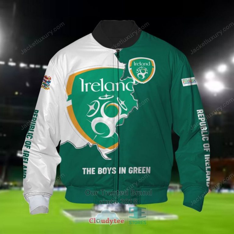 NEW Republic of Ireland The Boys In Green national football team Shirt, Short 18