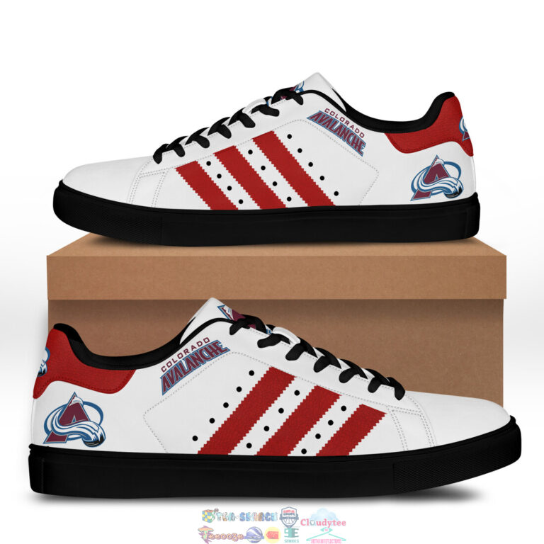 R2hHF50L-TH270822-29xxxColorado-Avalanche-Red-Stripes-Style-1-Stan-Smith-Low-Top-Shoes1.jpg