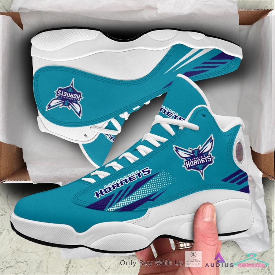 NEW Charlotte Hornets Air Jordan 13 Sneaker
