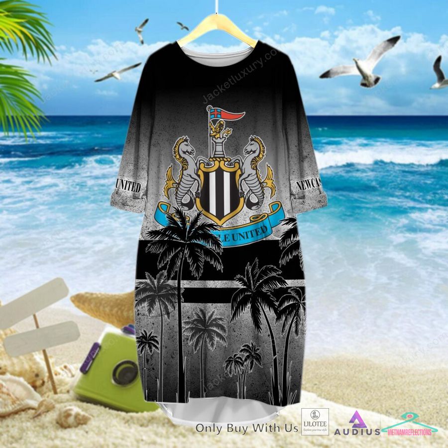 NEW Newcastle United F.C Coconut Hawaiian Shirt, Short 9