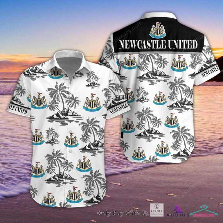 NEW Newcastle United F.C Hawaiian Shirt, Short 3