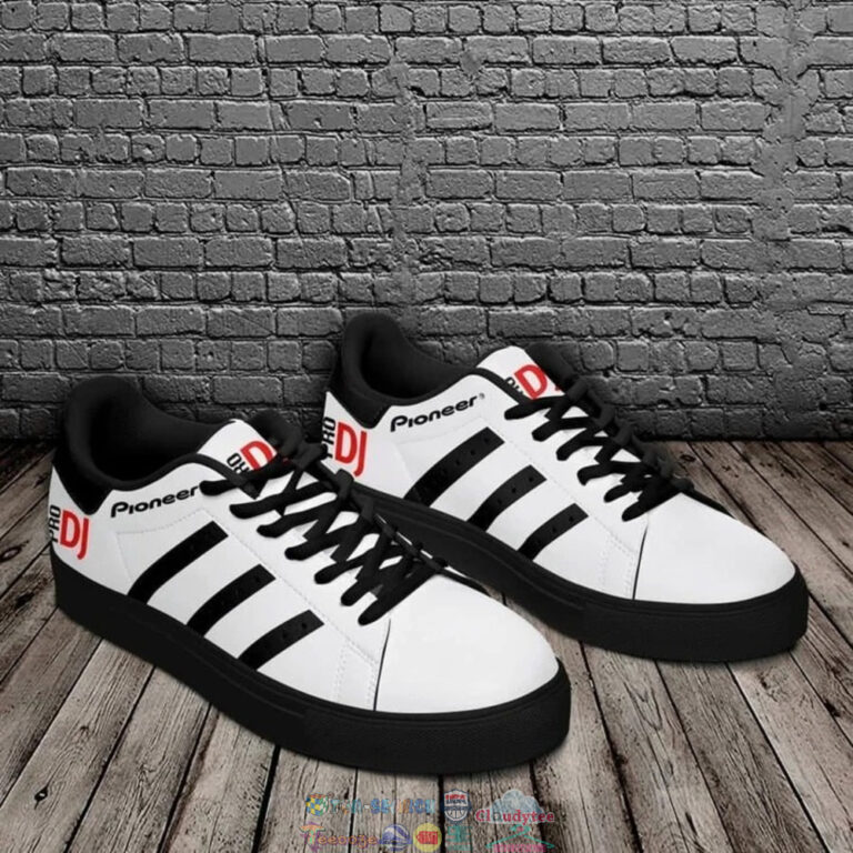 oN3fWatg-TH250822-10xxxDJ-Pioneer-Black-Stripes-Stan-Smith-Low-Top-Shoes1.jpg