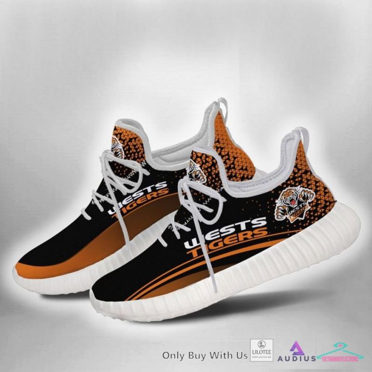 Wests Tigers Reze Sneaker - I love how vibrant colors are in the picture.