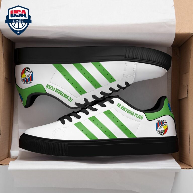 fc-viktoria-plzen-green-stripes-stan-smith-low-top-shoes-1-XBLEM.jpg