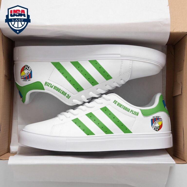 fc-viktoria-plzen-green-stripes-stan-smith-low-top-shoes-3-mb0Q2.jpg