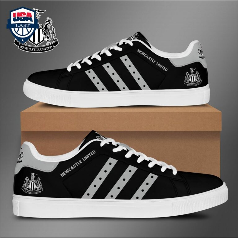 newcastle-united-fc-grey-stripes-stan-smith-low-top-shoes-2-SbQ7f.jpg