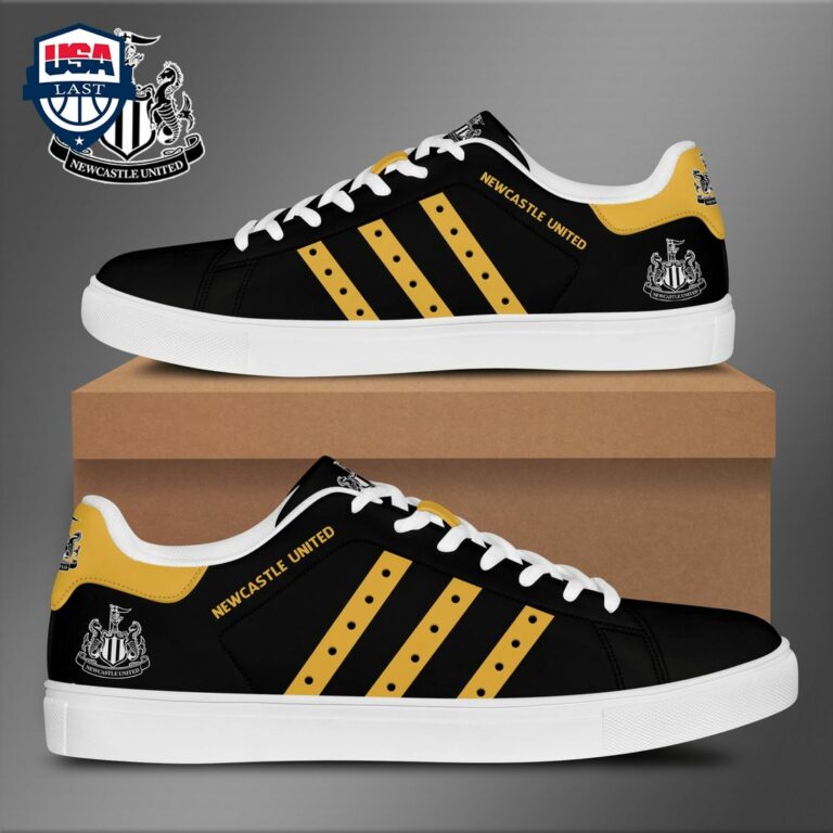 newcastle-united-fc-yellow-stripes-stan-smith-low-top-shoes-2-TfxlW.jpg